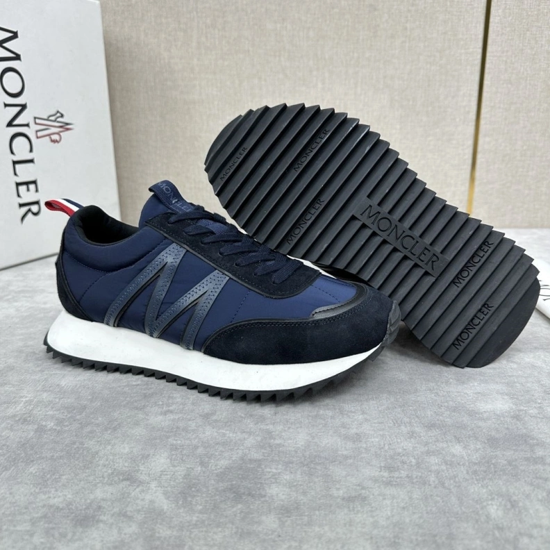 Reliable Mxnxlo Blxhnxk Sneakers 192942