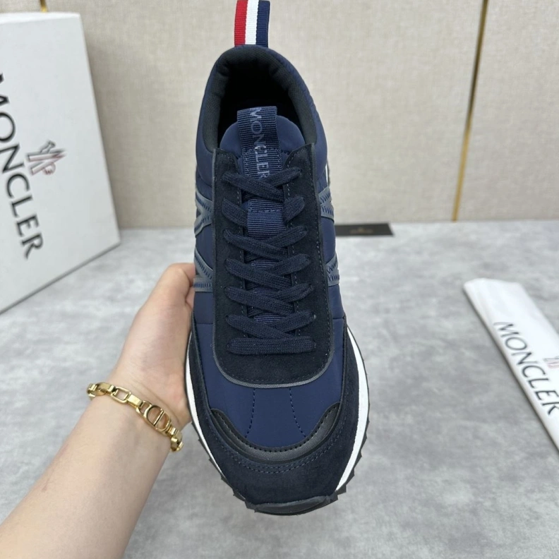 Reliable Mxnxlo Blxhnxk Sneakers 192942