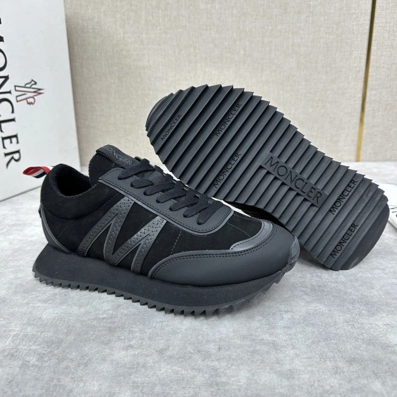 Unique Mxnxlo Blxhnxk Sneakers 192934