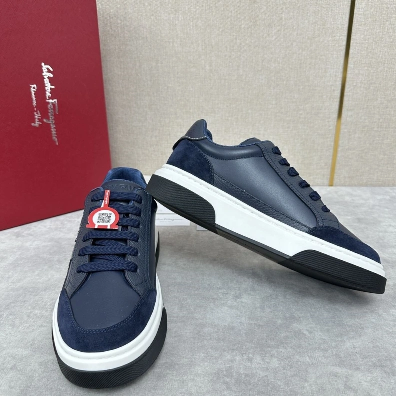 Practical Mxnxlo Blxhnxk Sneakers 192927