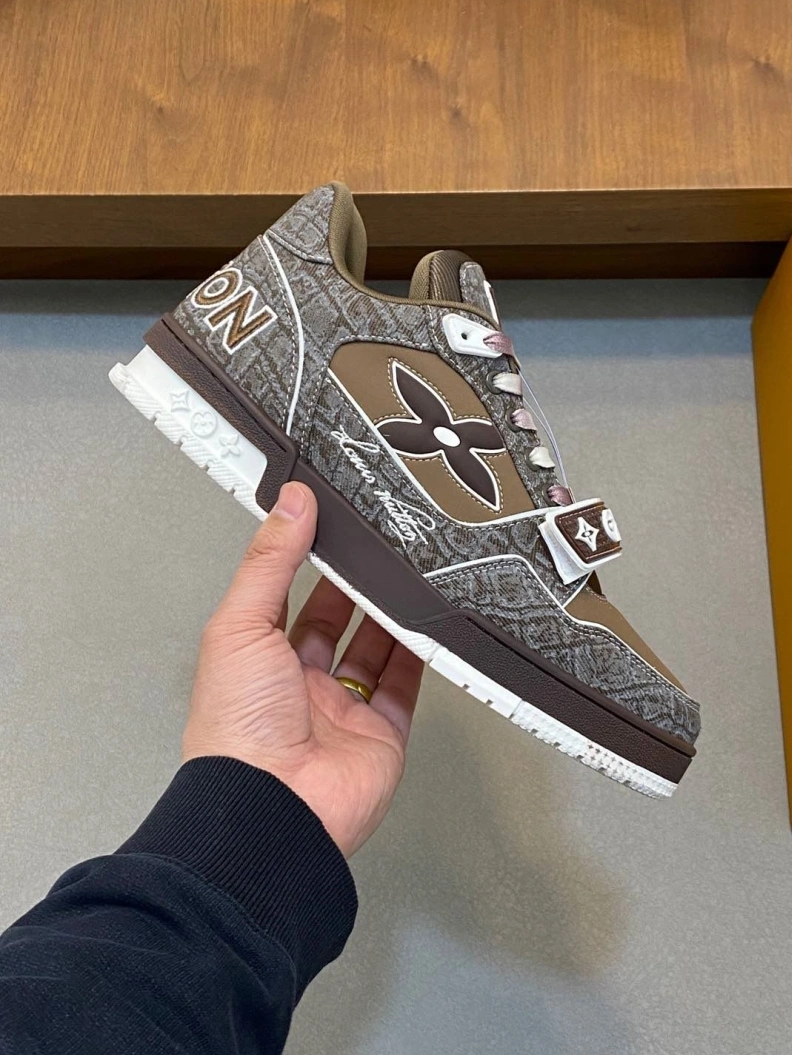 LX Sneakers WellDesigned 181650