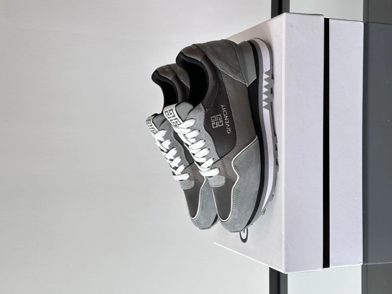 Gxvxnchy Sneakers GoAnywhere 152390