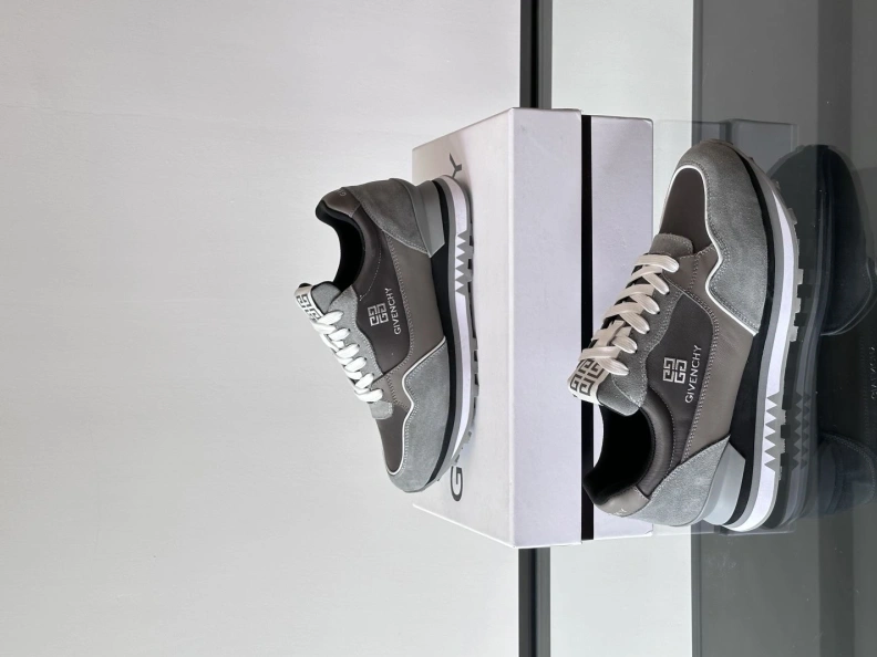 Gxvxnchy Sneakers GoAnywhere 152390