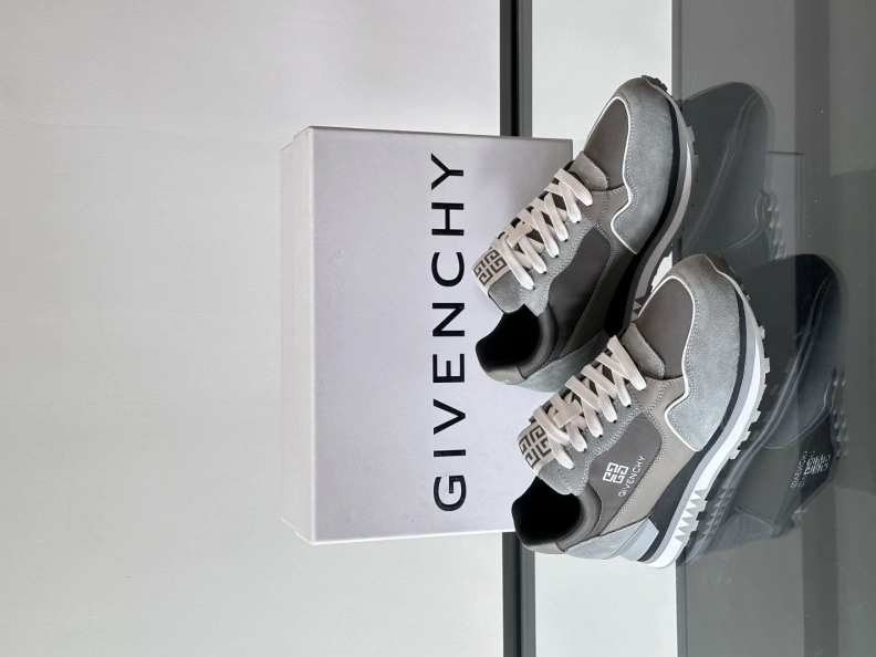 Gxvxnchy Sneakers GoAnywhere 152390
