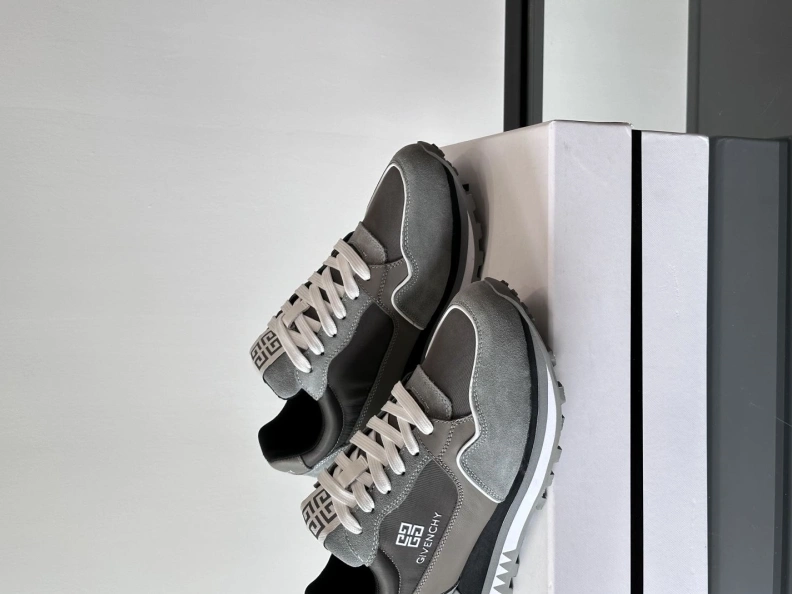 Gxvxnchy Sneakers GoAnywhere 152390