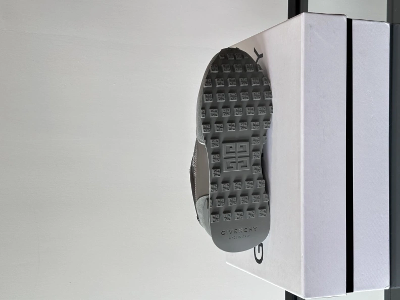 Gxvxnchy Sneakers GoAnywhere 152390