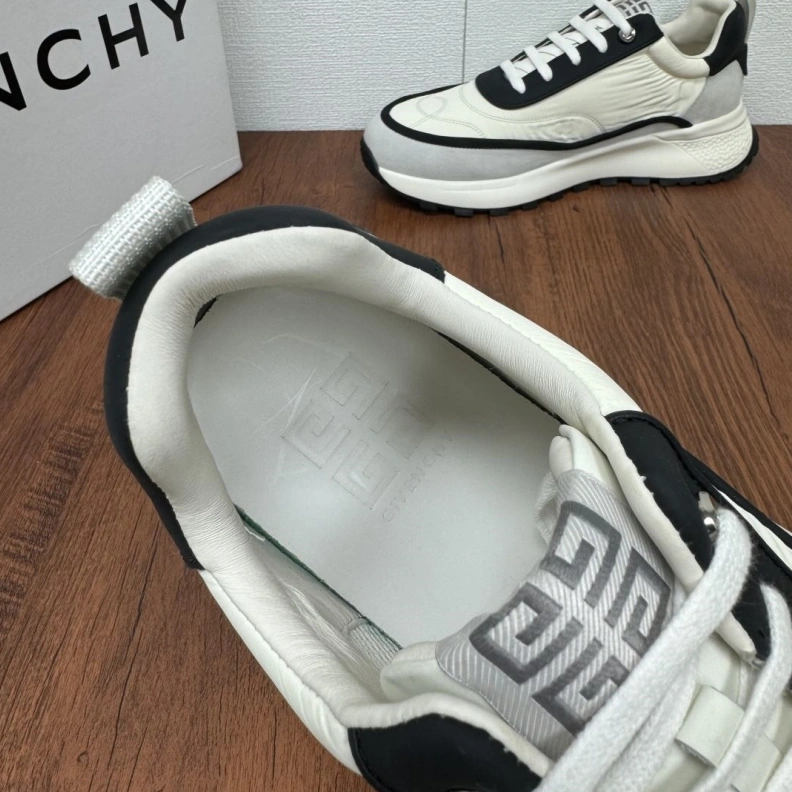 Gxvxnchy Sneakers Comfortable 151964