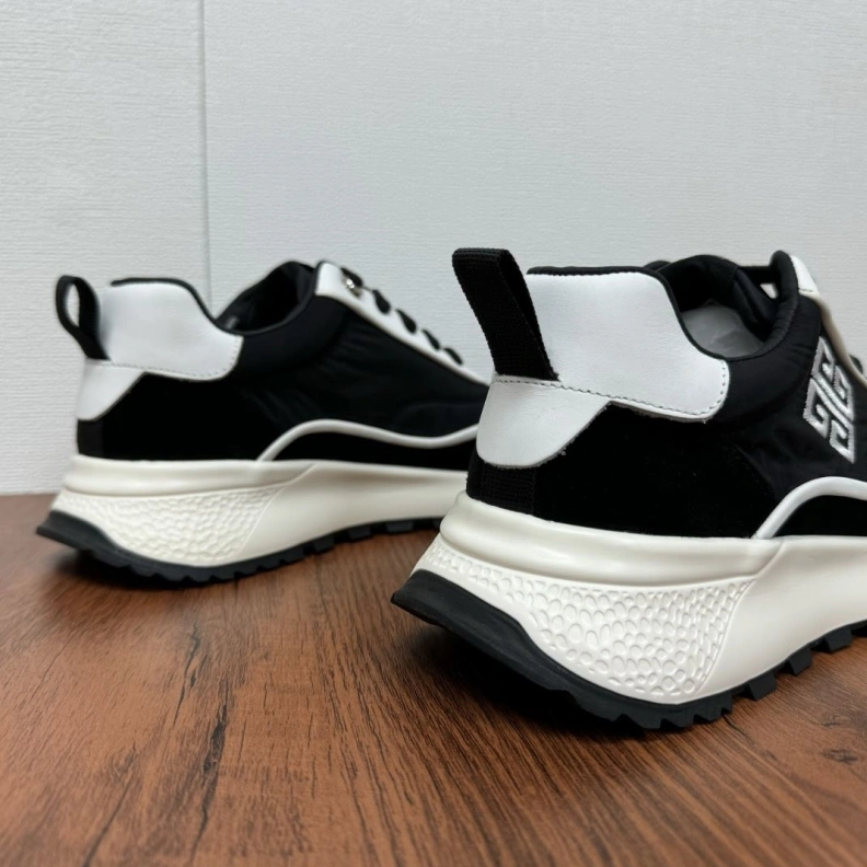 Popular Gxvxnchy Sneakers 151992