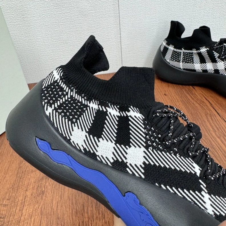 Refined Bxrbxrry Sneakers 114483