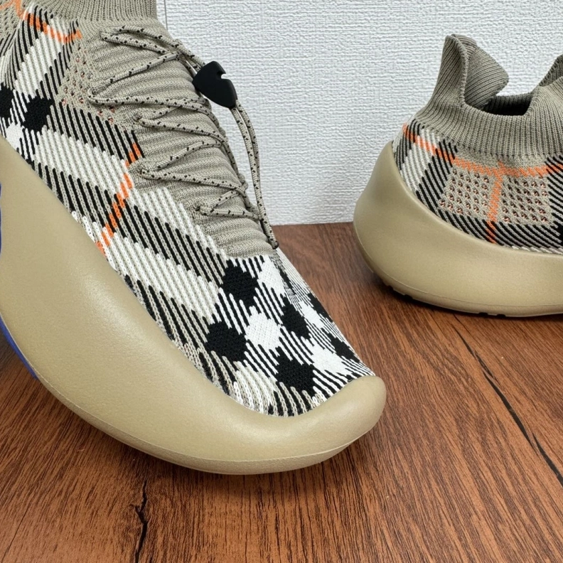 TopPick Bxrbxrry Sneakers 114478