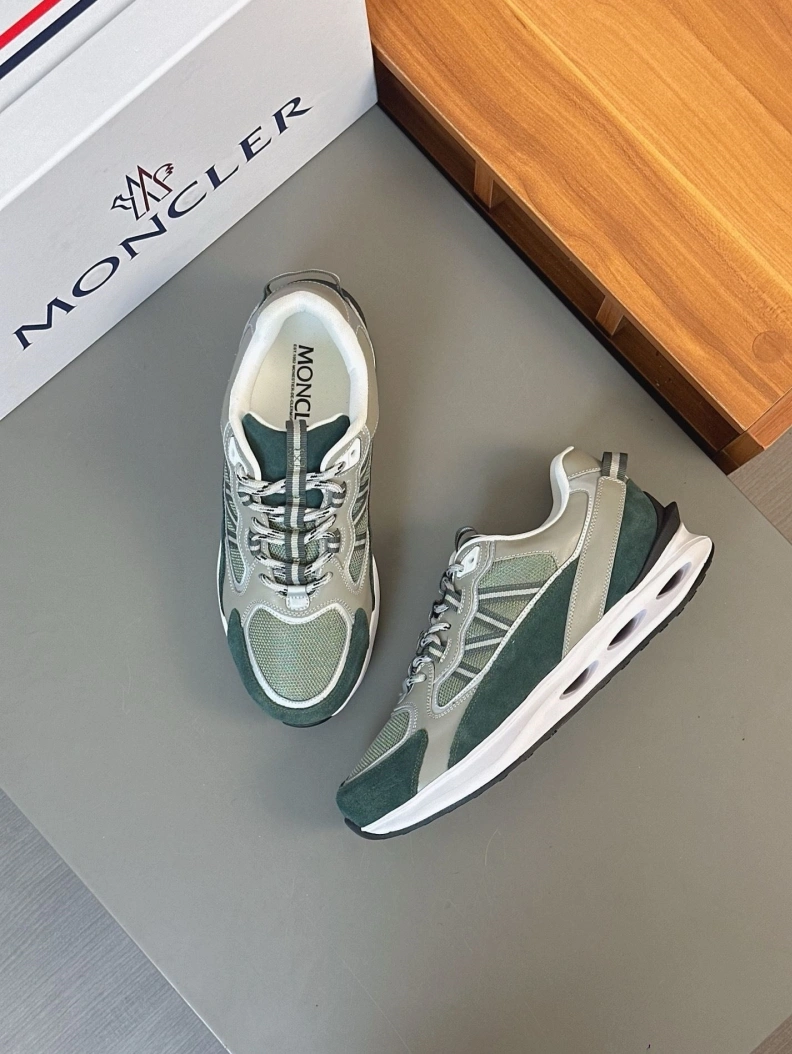 Trendsetting Mxnclxr Sneakers 197228