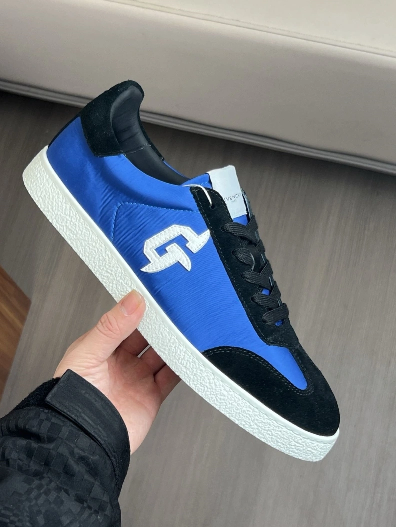 Gxvxnchy Sneakers UrbanStyle 151975