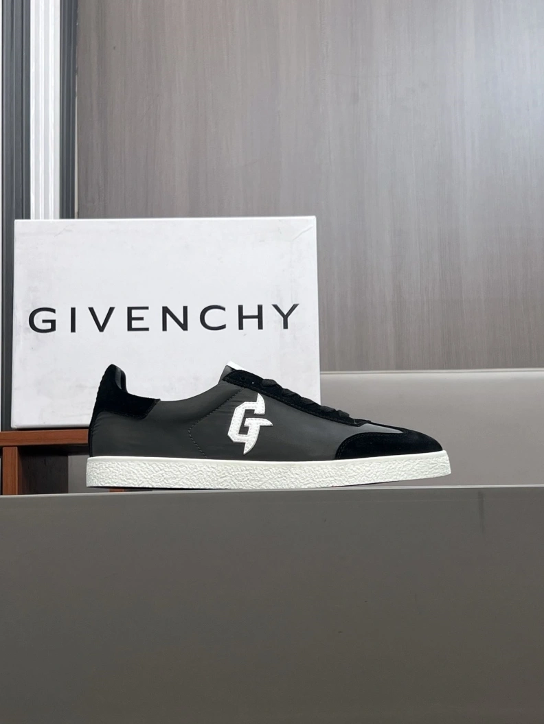 Gxvxnchy Sneakers Soft 151974