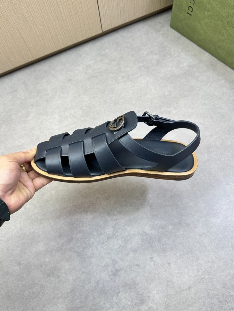 Reliable Gxccx Sandals 155322
