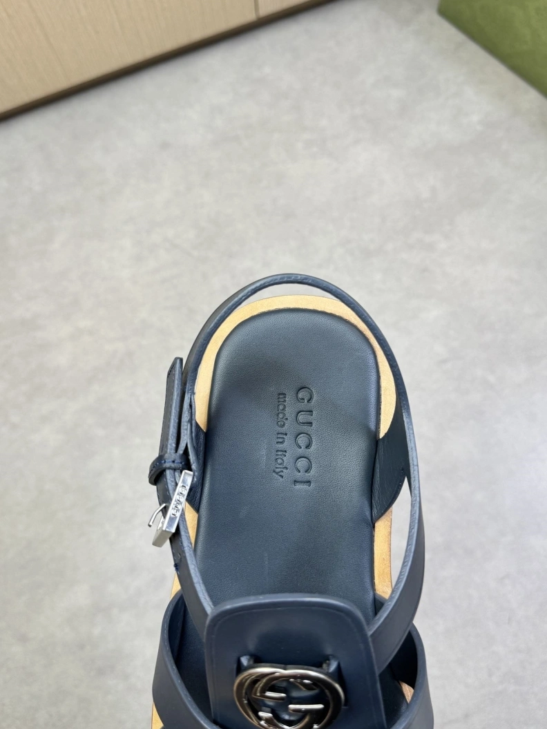 Reliable Gxccx Sandals 155322