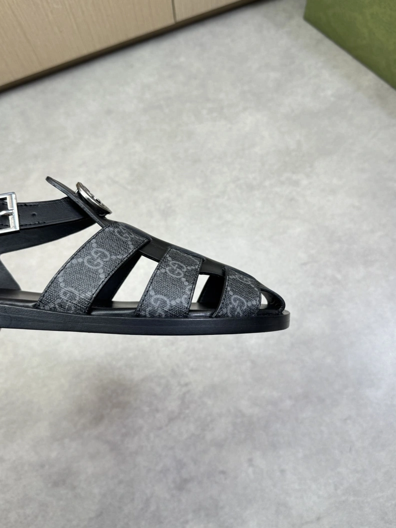 Elegant Gxccx Sandals 155319