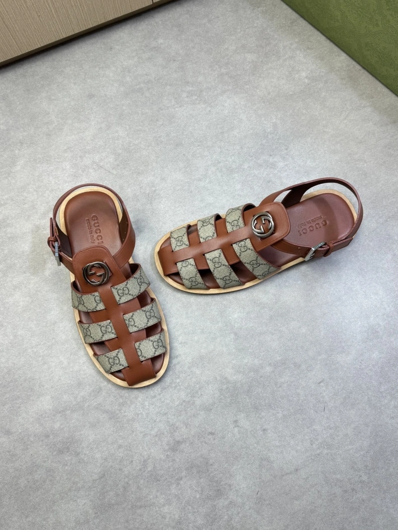 Reliable Gxccx Sandals 155313