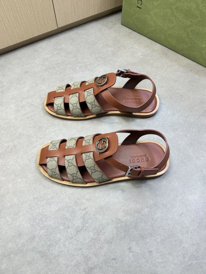 Reliable Gxccx Sandals 155313