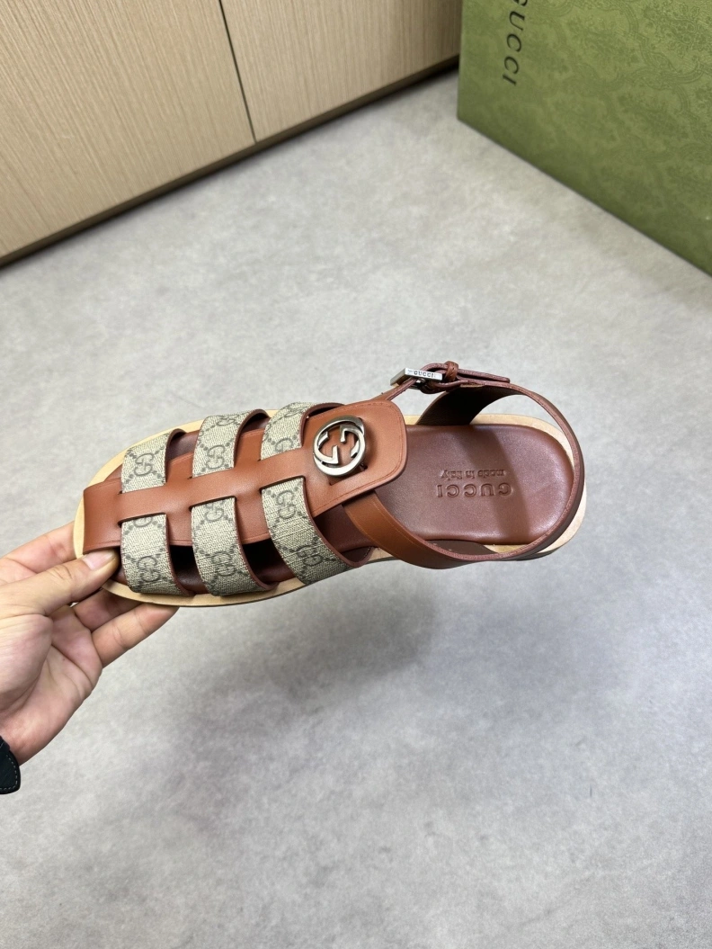 Reliable Gxccx Sandals 155313