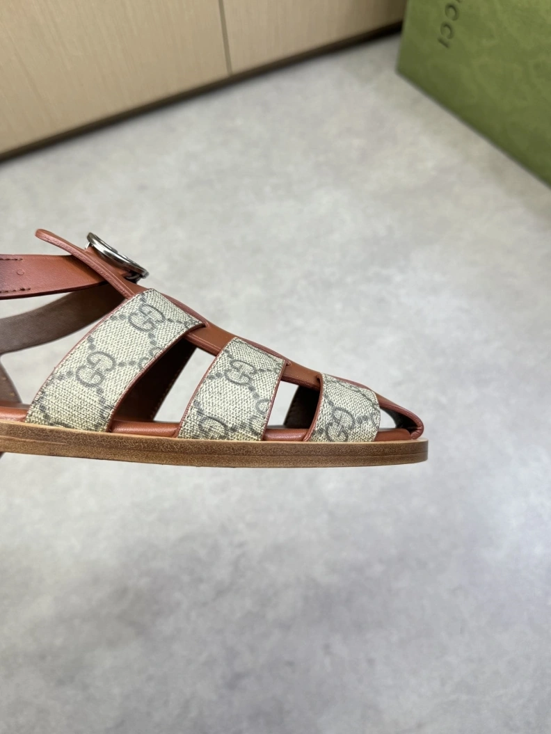 Reliable Gxccx Sandals 155313