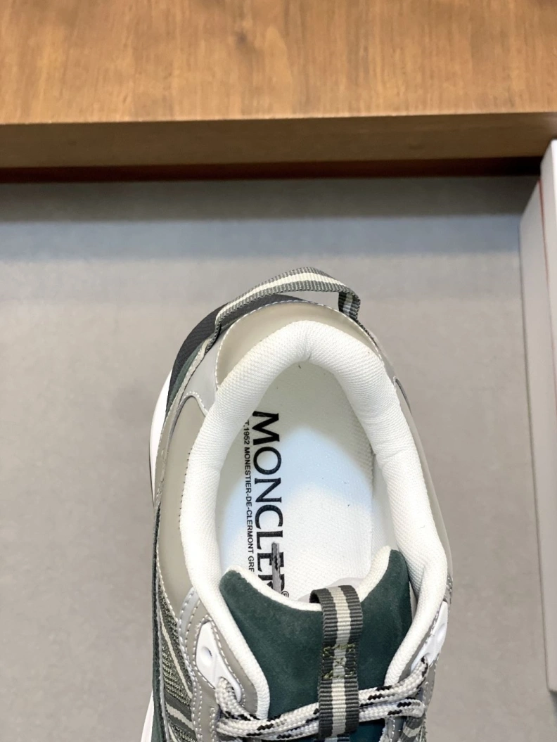 Bright Mxnclxr Sneakers 197221