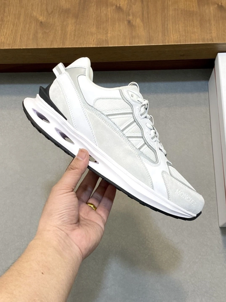EyeCatching Mxnclxr Sneakers 197243