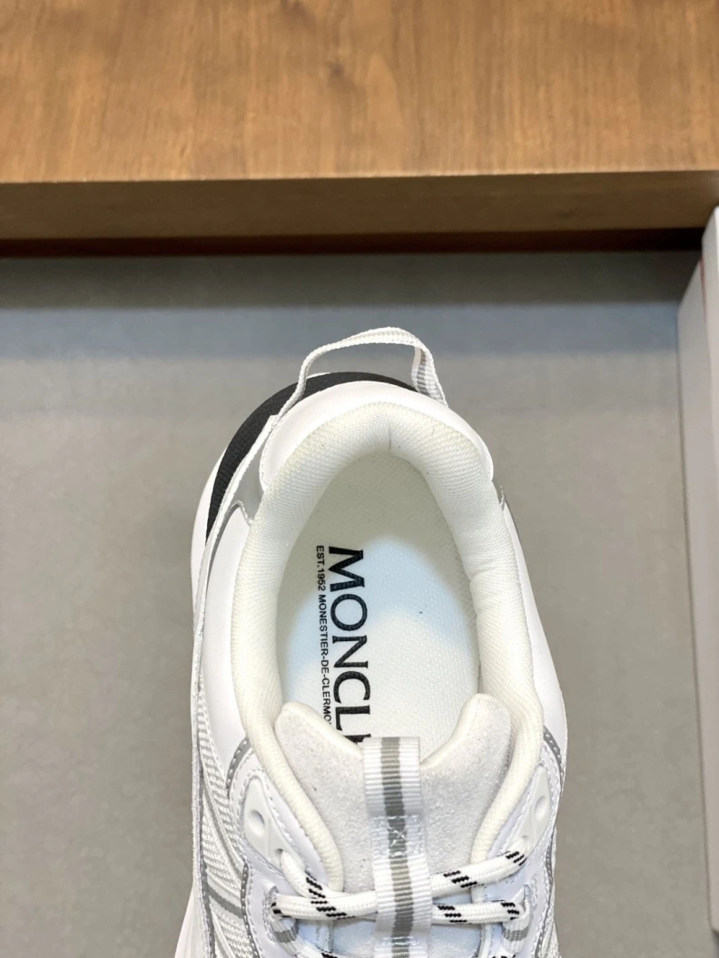 EyeCatching Mxnclxr Sneakers 197243