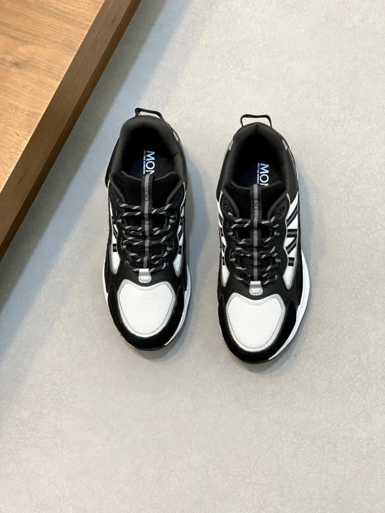 EyeCatching Mxnclxr Sneakers 197224