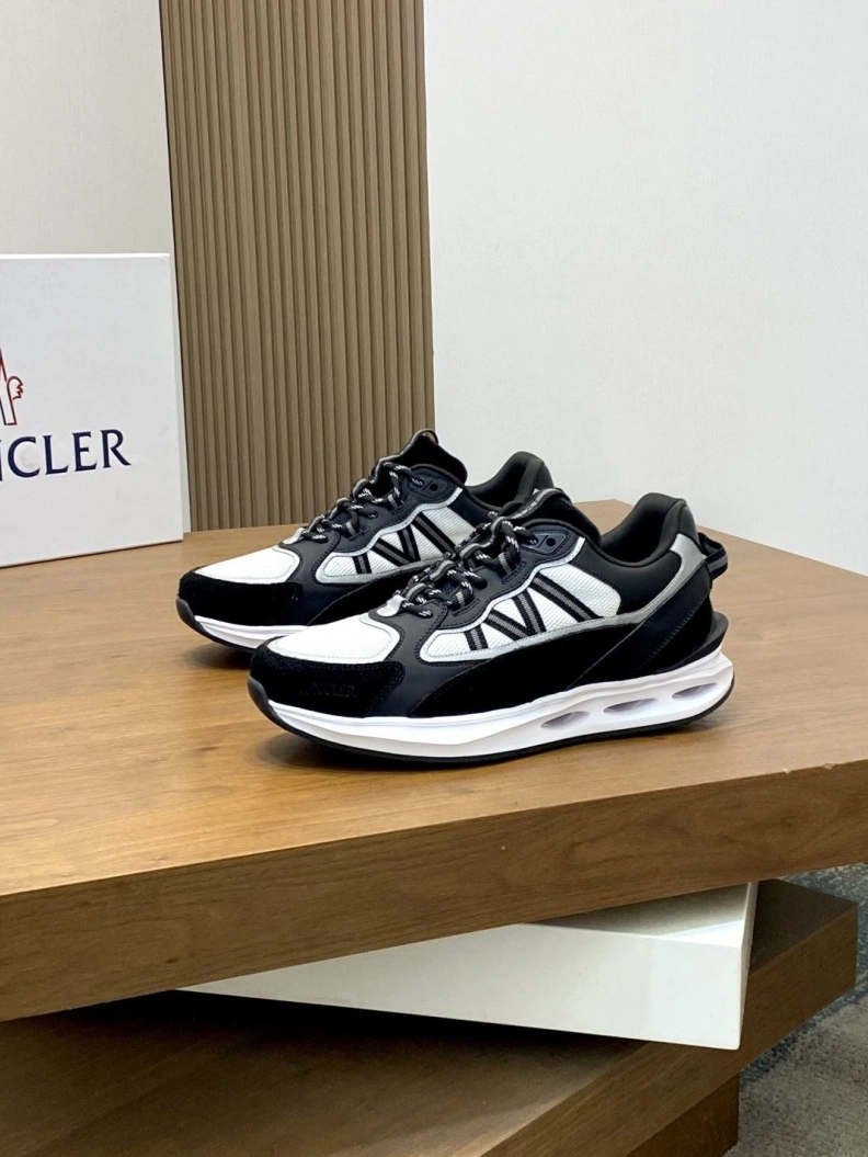 EyeCatching Mxnclxr Sneakers 197227