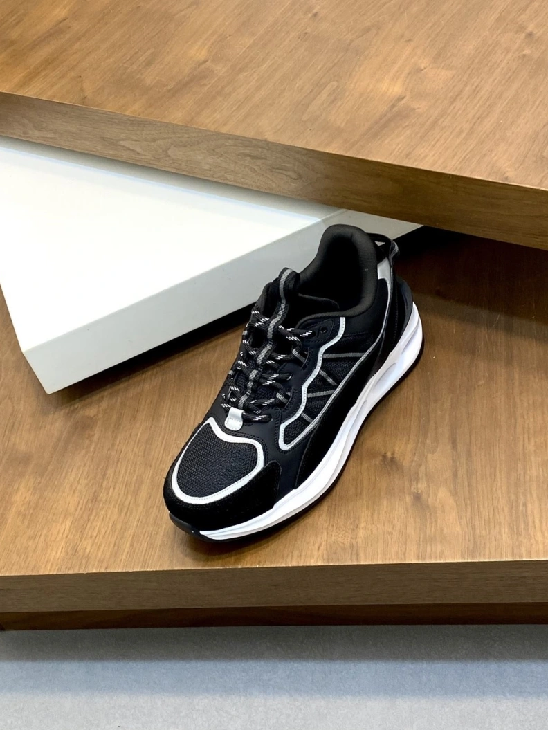 GoAnywhere Mxnclxr Sneakers 197213