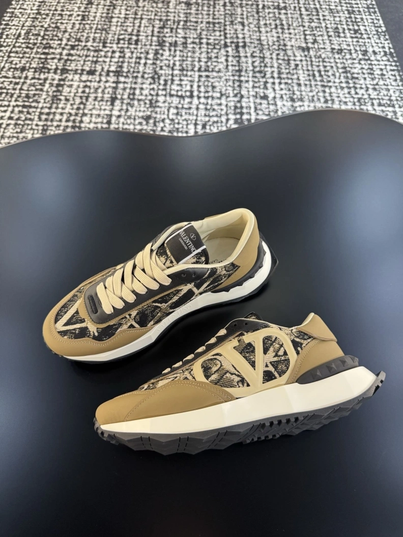 Gxvxnchy Sneakers EasyMatch 151983