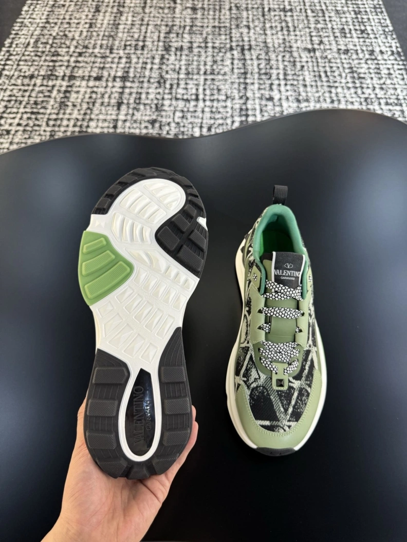 Gxvxnchy Sneakers GoAnywhere 151976