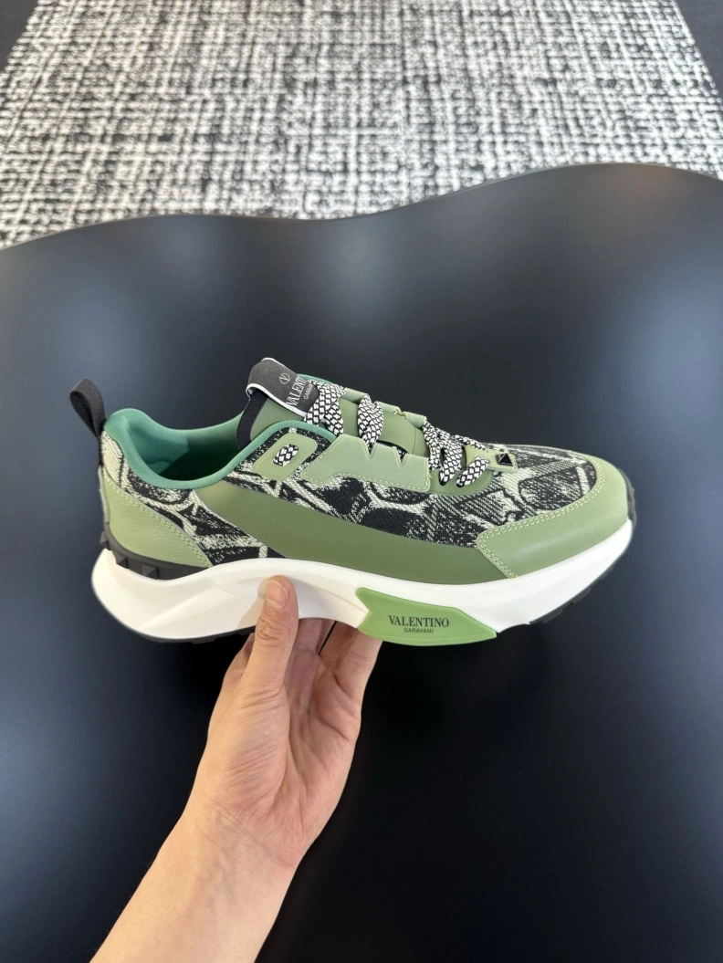 Gxvxnchy Sneakers GoAnywhere 151976