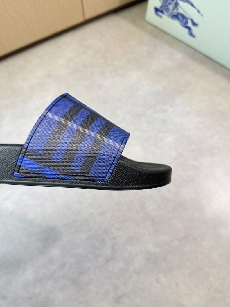Bxrbxrry Slippers ModernLook 114503