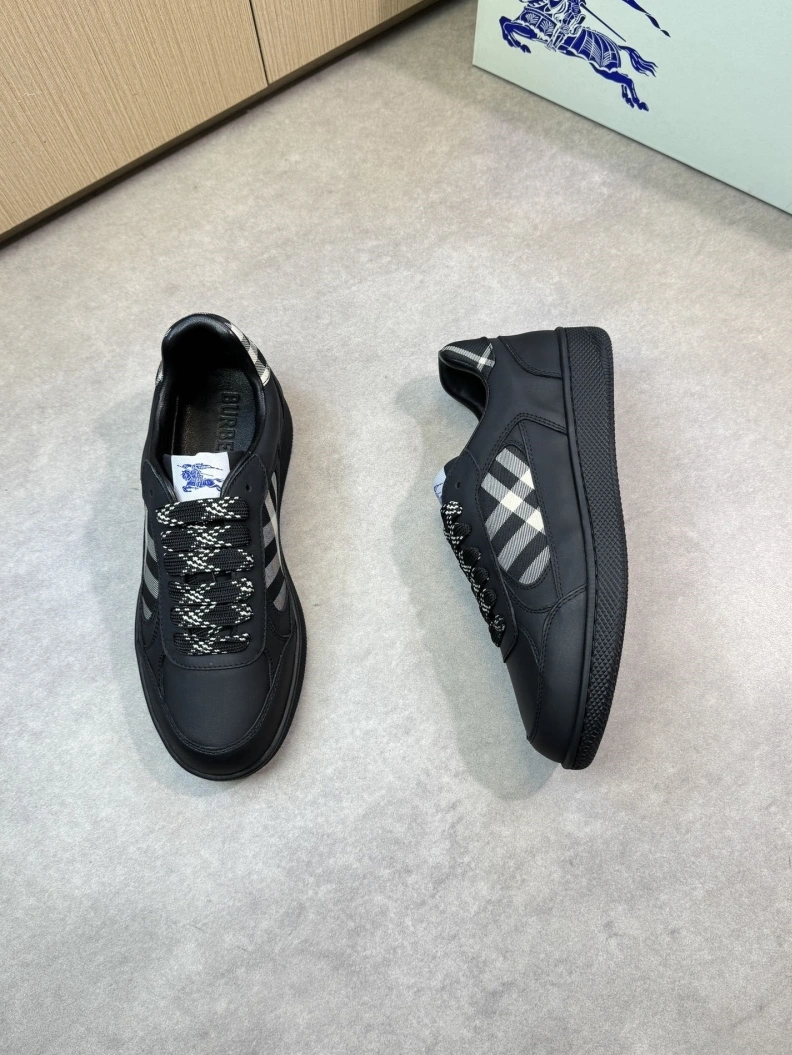 AllSeason Bxrbxrry Sneakers 114479