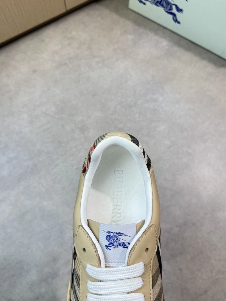 EasyMatch Bxrbxrry Sneakers 114472