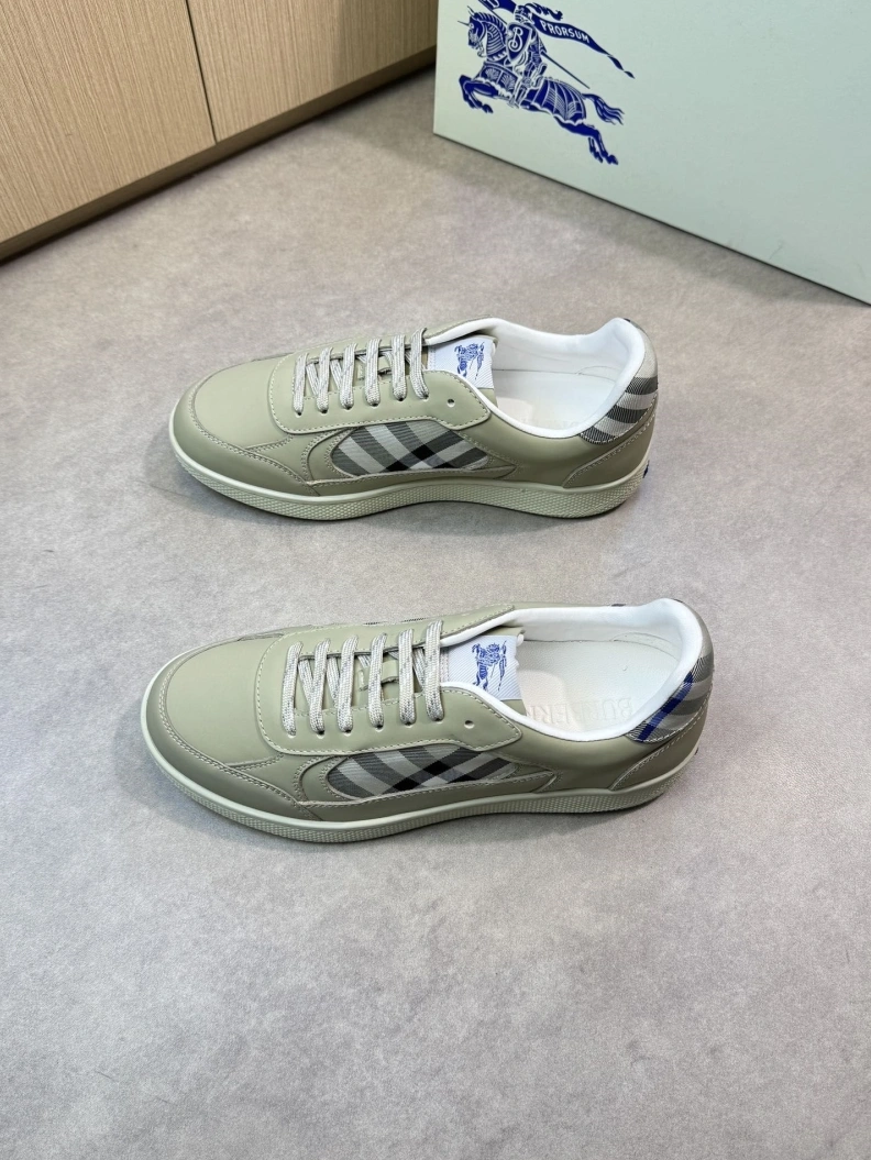 Functional Bxrbxrry Sneakers 114476