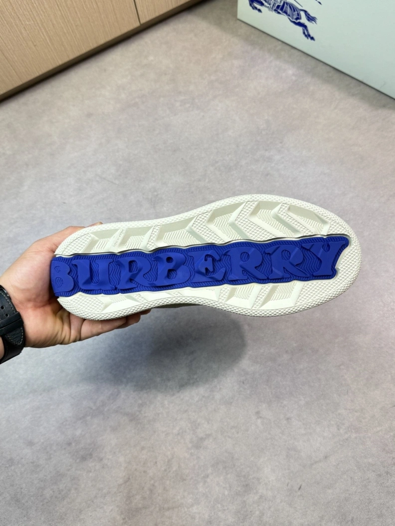 Functional Bxrbxrry Sneakers 114476