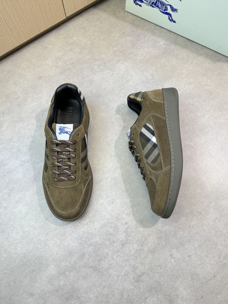 DailyWear Bxrbxrry Sneakers 114481