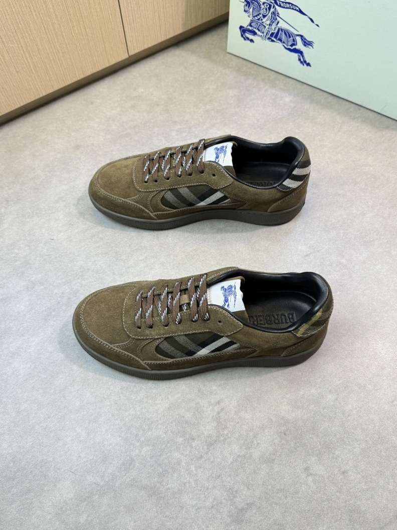 DailyWear Bxrbxrry Sneakers 114481