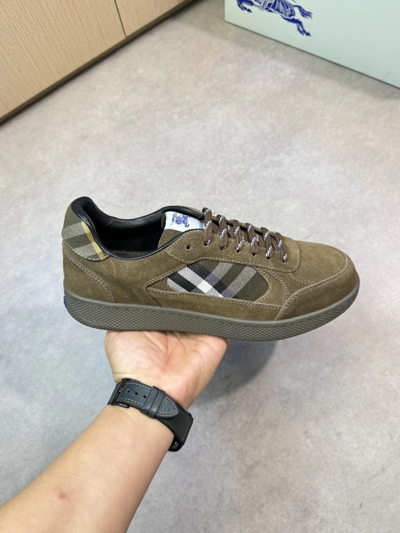 DailyWear Bxrbxrry Sneakers 114481
