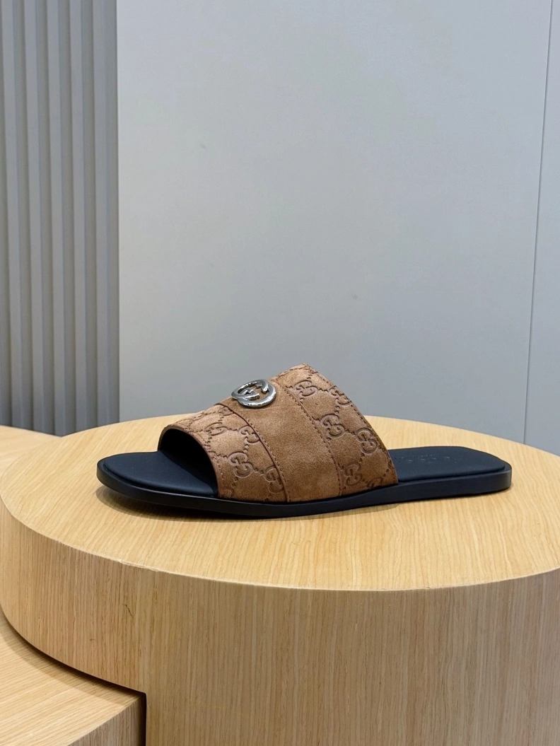 Modern Gxccx Slippers 155309
