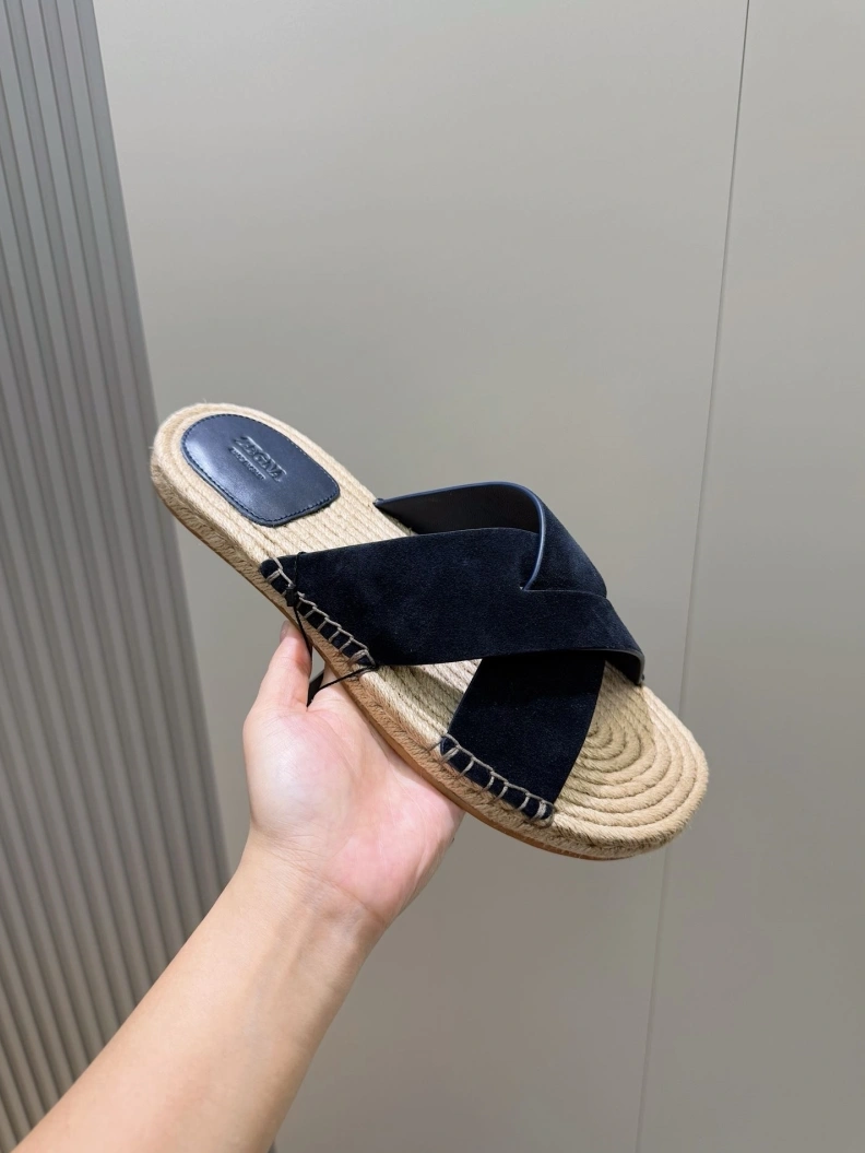 Trendy Othxr Slippers 209858