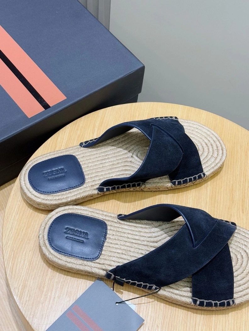 Trendy Othxr Slippers 209858