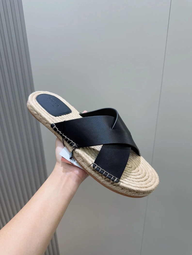 Compact Othxr Slippers 209852