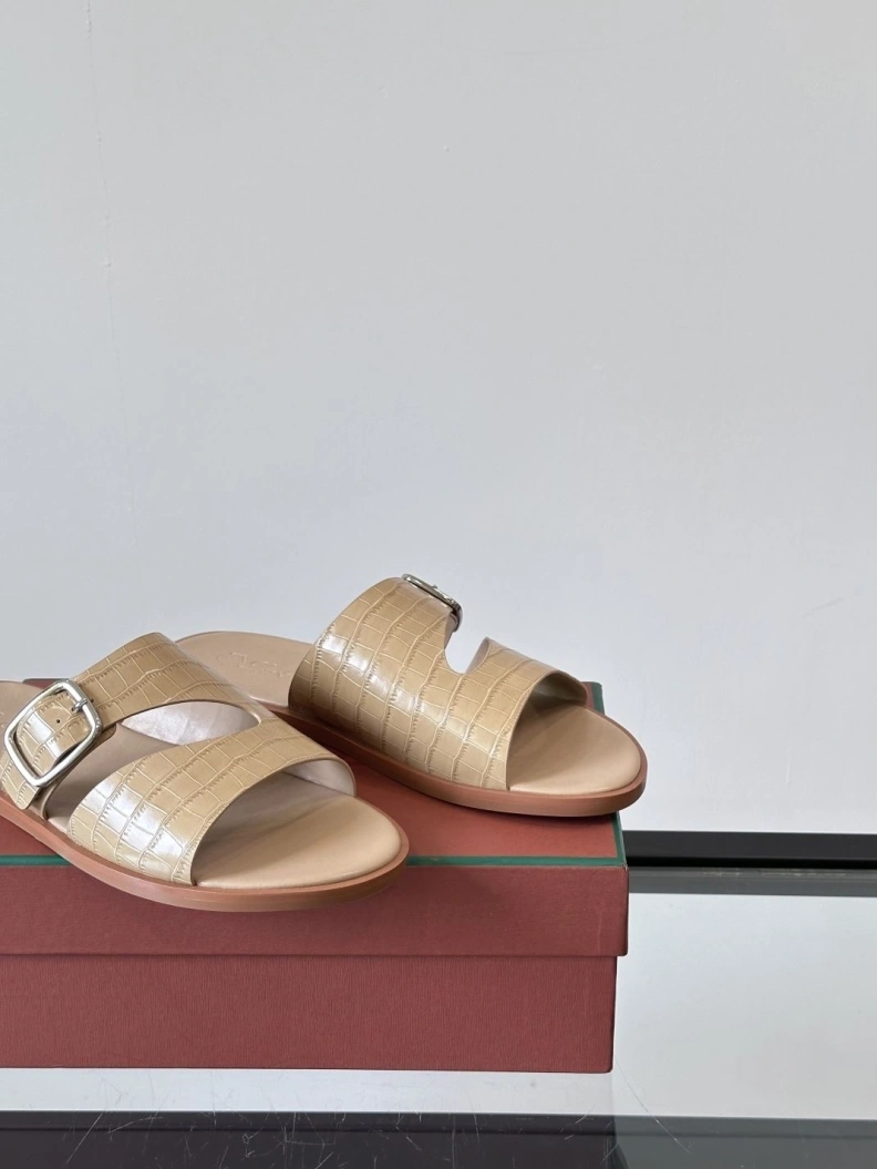Othxr Slippers Stylish 209874