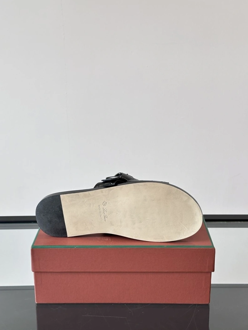 HighQuality Othxr Slippers 209842