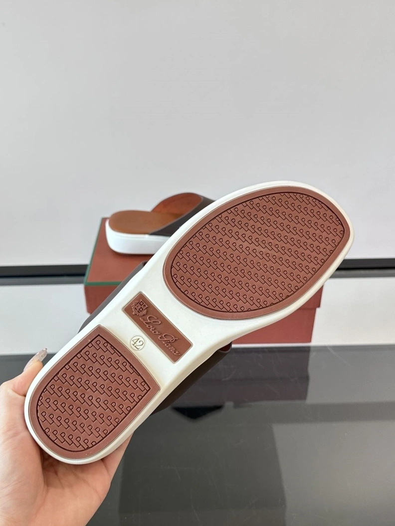 Elegant Othxr Slippers 209831