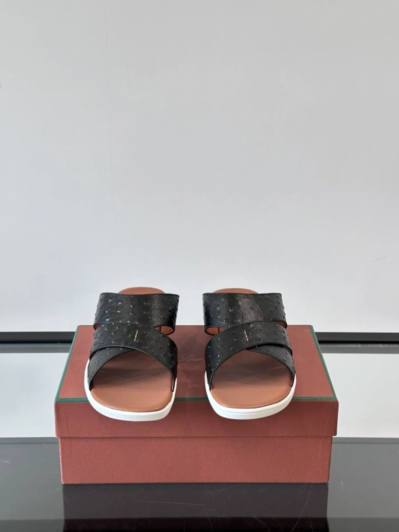 SportInspired Othxr Slippers 209820