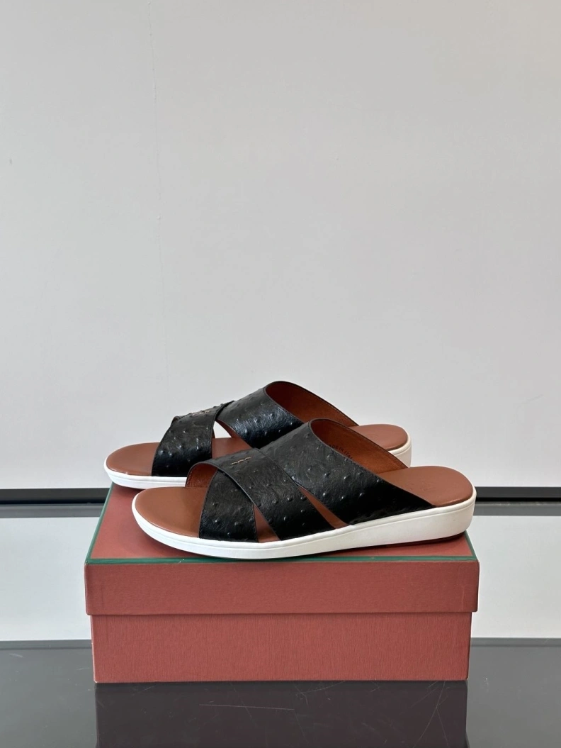 SportInspired Othxr Slippers 209820